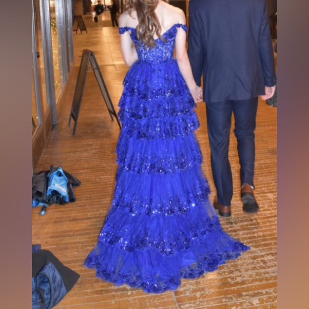 Sherri Hill Size 00 unaltered worn once. No rips, tears or stones missing